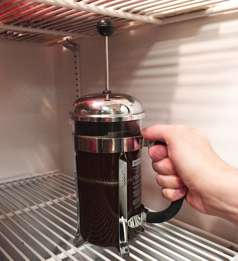 cach-bao-quan-ca-phe-qua-dem