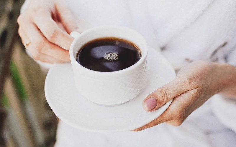 tac-hai-khi-uong-ca-phe-de-qua-dem