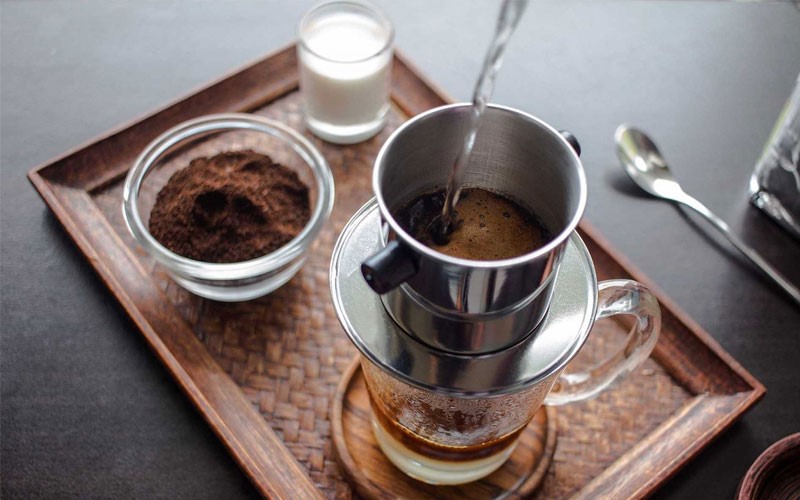cach-pha-ca-phe-ngon-chuan-barista-voi-phin-viet-nam